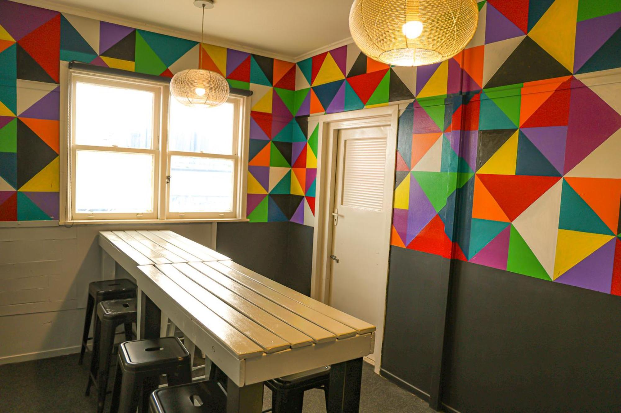 Crashpalace Backpackers โรโตรัว ภายนอก รูปภาพ