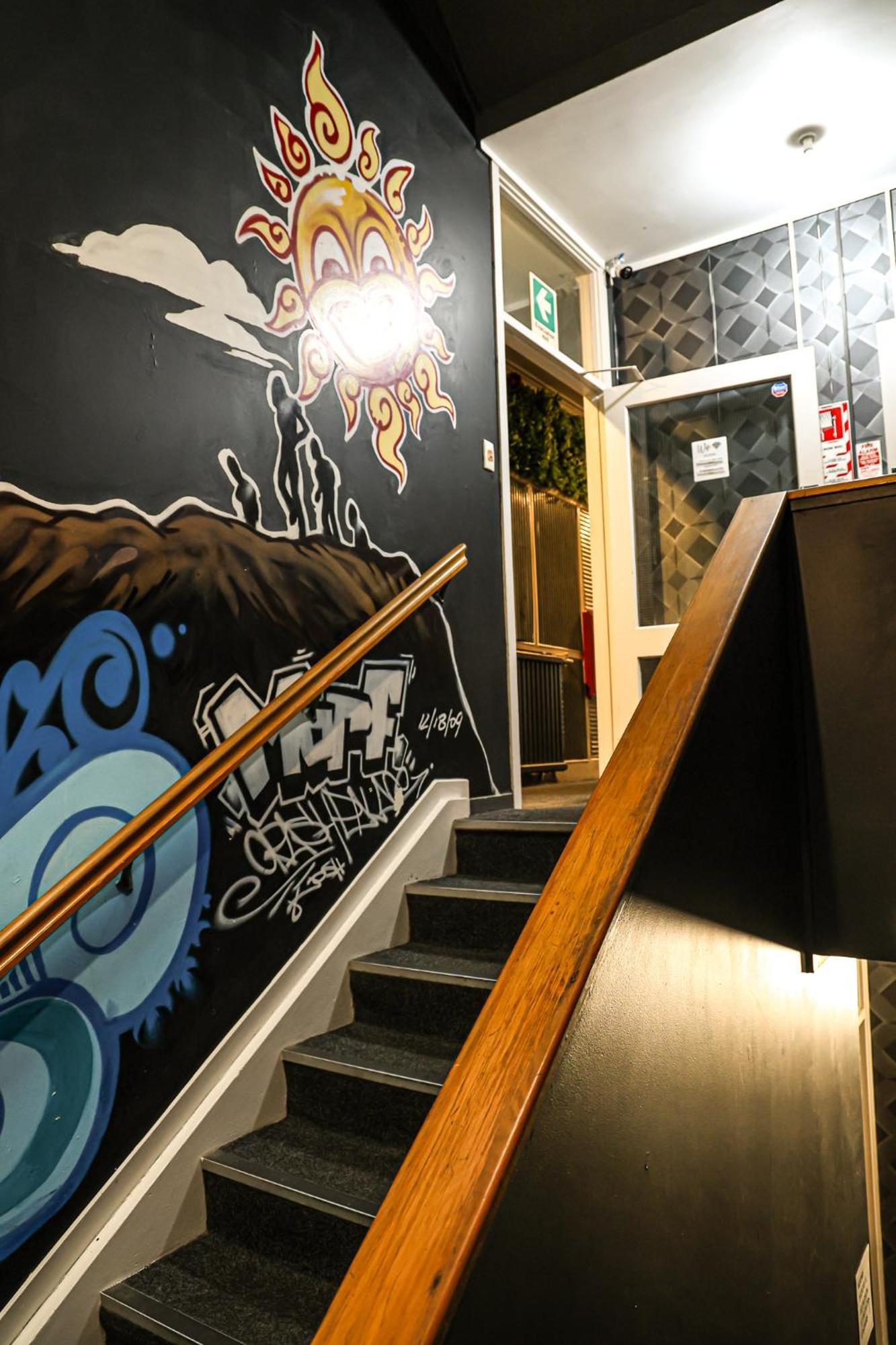 Crashpalace Backpackers โรโตรัว ภายนอก รูปภาพ